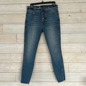 Kut from the Kloth “Connie” Fab Ankle Skinny Jean - size 4